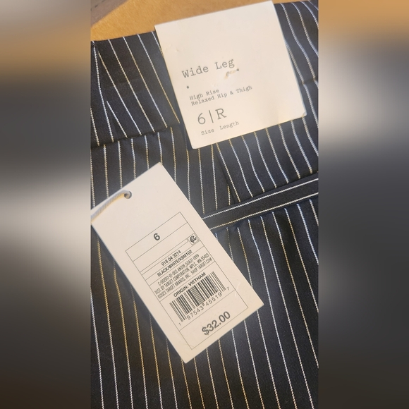 Pinstripe Wide leg Dress Pants - Picture 5 of 5